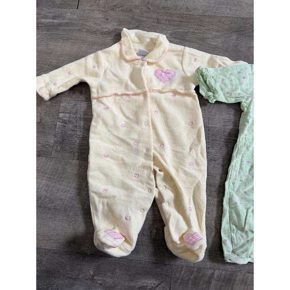 Carter’s Other - Y2K Carter's Yellow Green Sleepers Pajamas‎ Footed 6-9 Months Outfit Baby